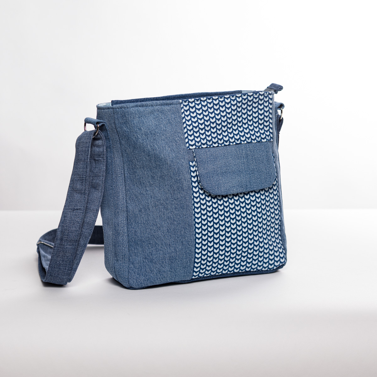 UMHÄNGETASCHE „Firenze„ Blau – Bild 2